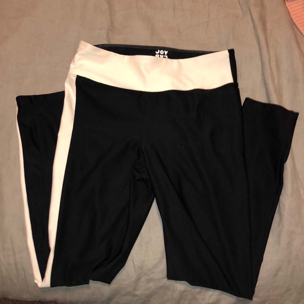 black and white joylab leggings!!
